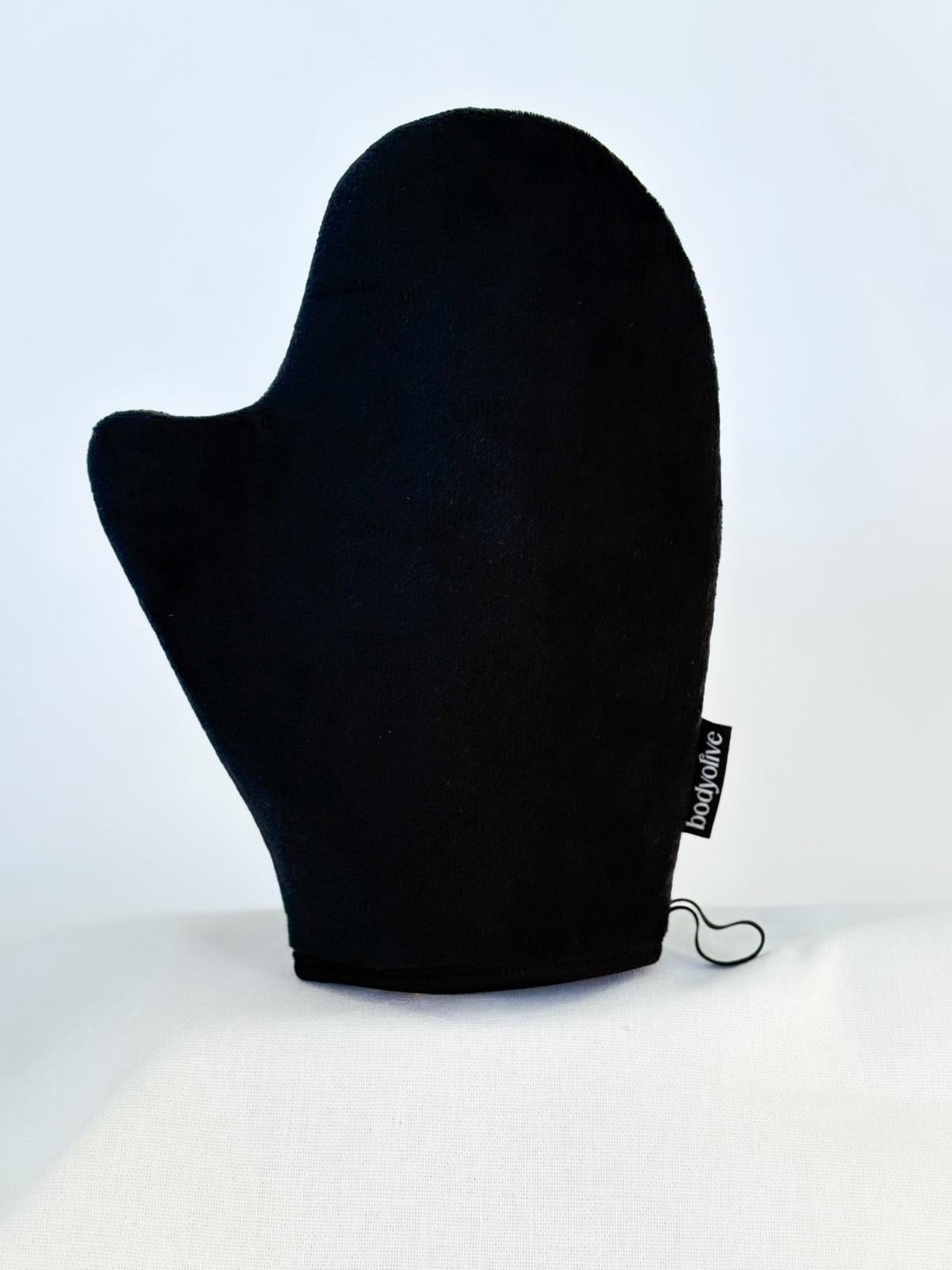 Body Olive tanning application mitt for streak-free self-tan application